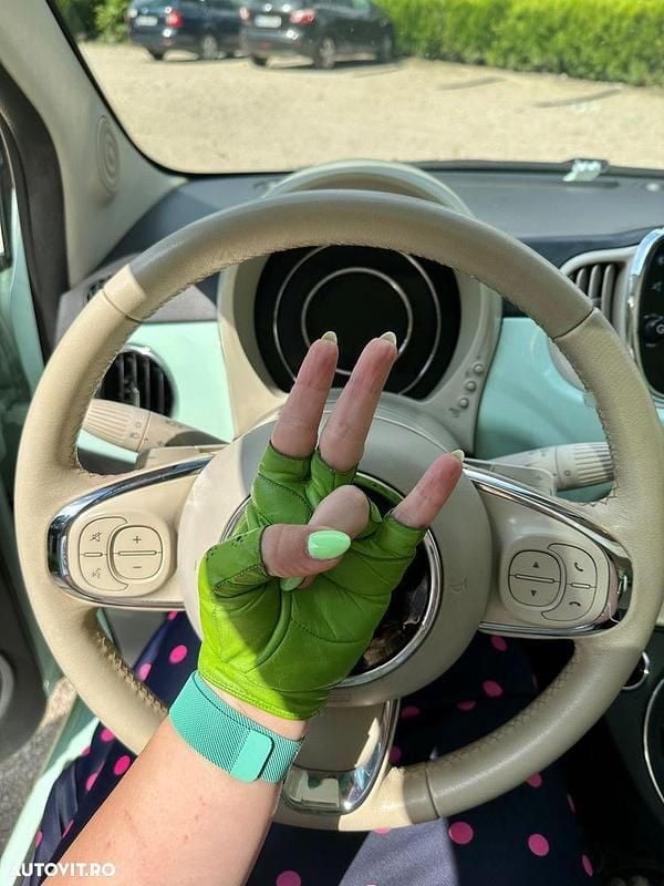 Second-hand Fiat 500 69 CP (50 kW) 2017 Culoareverde Hatchback