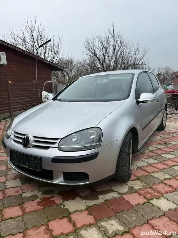 Second-hand VW Golf 90 CP (66 kW) 2005 Coupe