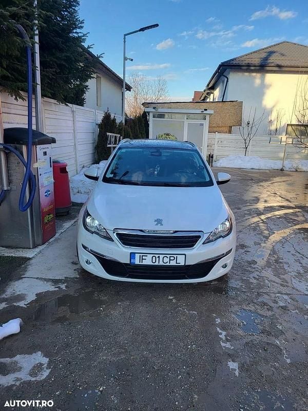 Second-hand Peugeot 308 Allure 130 CP (95 kW) 2016 Culoarealb Break