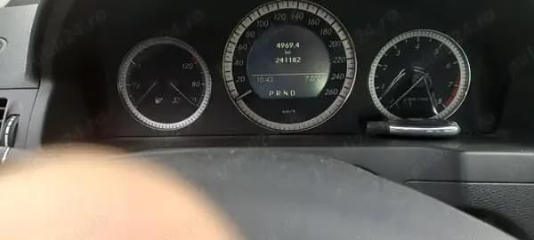 Second-hand Mercedes C180 156 CP (114 kW) 2008 Berlinǎ