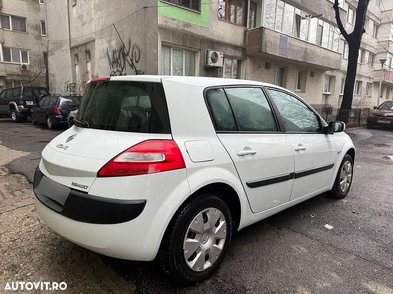 Second-hand Renault Mégane II Authentique 86 CP (63 kW) 2007 Culoarealb Hatchback