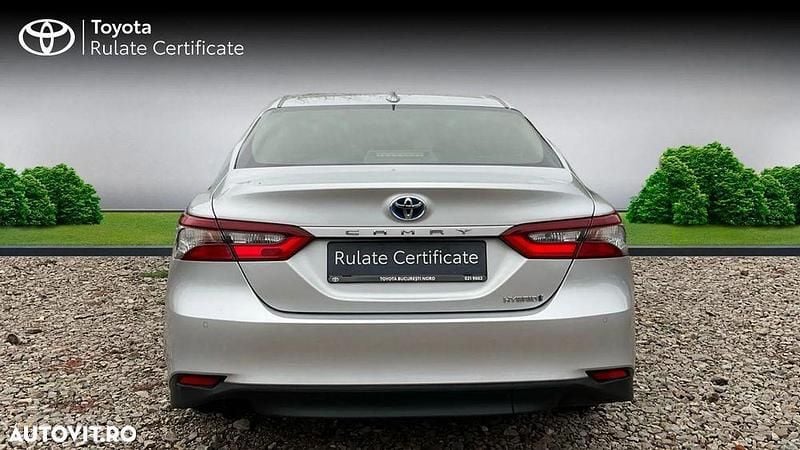 Second-hand Toyota Camry Business Edition 218 CP (160 kW) 2022 Culoaregri Berlinǎ
