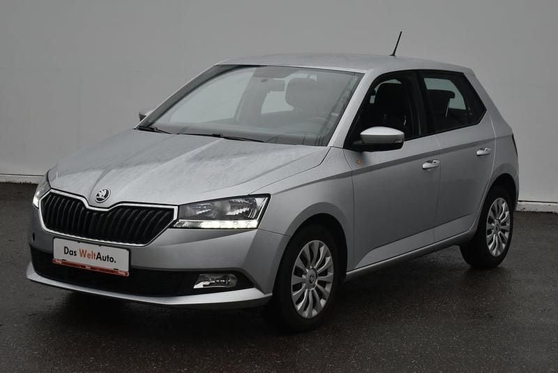 Gri mediu normal Second-hand 2019 Skoda Fabia | 8.712 EUR (Preț OK) - Imagine 1/4