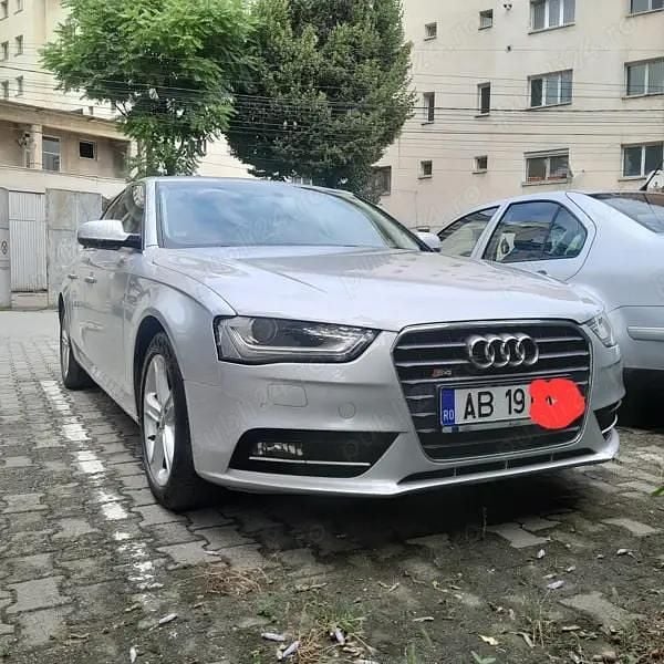Utilizat 2013 Audi A4 S-Line Berlinǎ | 8.250 EUR (Preț bun) - Imagine 1/4