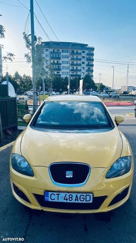 Galbeuriu Utilizat 2010 Seat Leon Style Hatchback | 3.000 EUR (Preț bun) - Imagine 1/4
