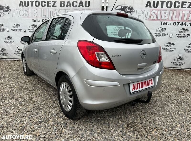 Second-hand Opel Corsa drive 90 CP (66 kW) 2010 Gri Berlinǎ