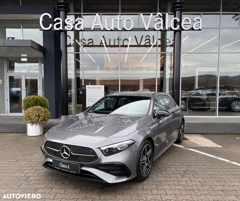 Gri Utilizat 2024 Mercedes A200 Hatchback | 35.500 EUR (Preț OK) - Imagine 1/4