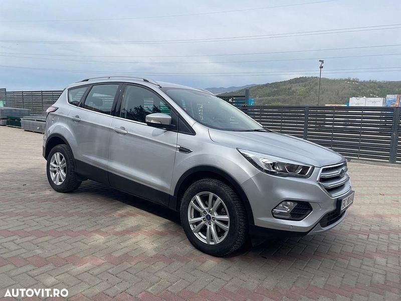 Argint Utilizat 2019 Ford Kuga Trend SUV | 17.500 EUR (Puțin scump) - Imagine 1/4
