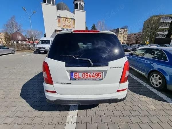 Utilizat 2013 Ssangyong (KGM) Rexton SUV | 7.400 EUR (Preț OK) - Imagine 1/4