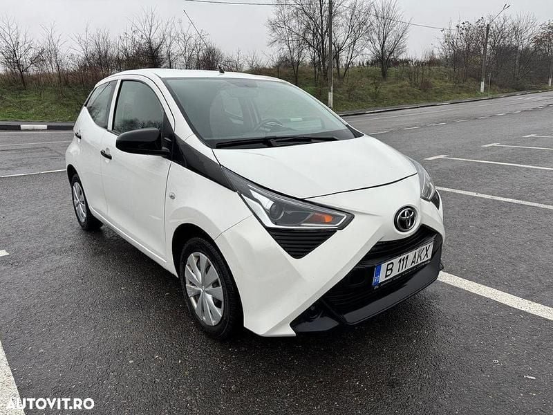 Culoarealb Utilizat 2021 Toyota Aygo Hatchback | 5.929 EUR (Preț OK) - Imagine 1/4