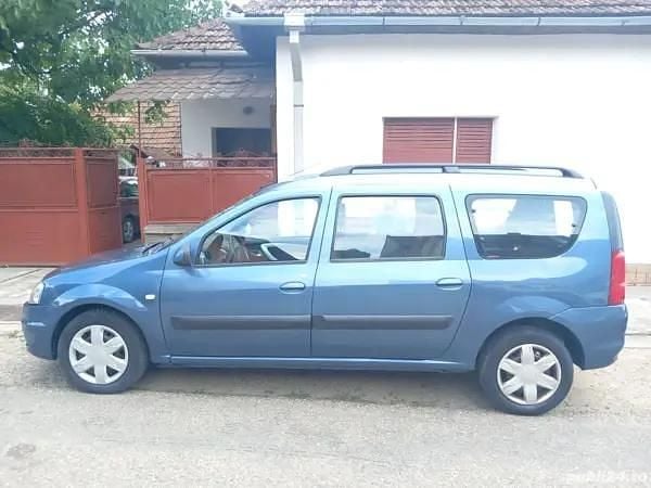 Albastru Utilizat 2009 Dacia Logan MCV Break | 2.100 EUR (Preț bun) - Imagine 1/4