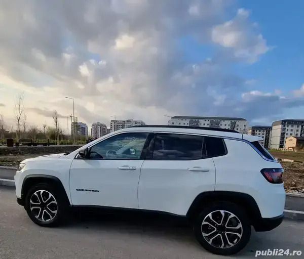 Utilizat 2023 Jeep Compass SUV | 25.800 EUR - Imagine 1/4