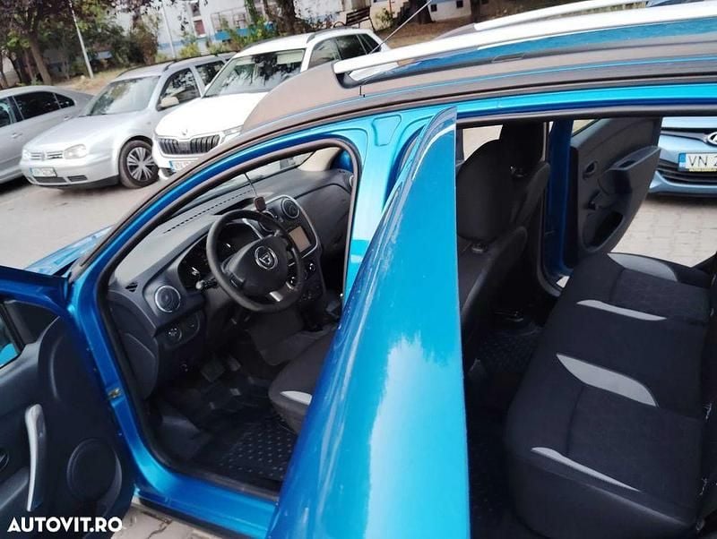 Culoarealbastru Second-hand 2017 Dacia Sandero Stepway Hatchback | 5.200 EUR (Super Preț) - Imagine 1/4