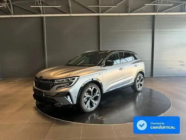 Second-hand Renault Austral Iconic 200 CP (147 kW) 2023 Argint SUV