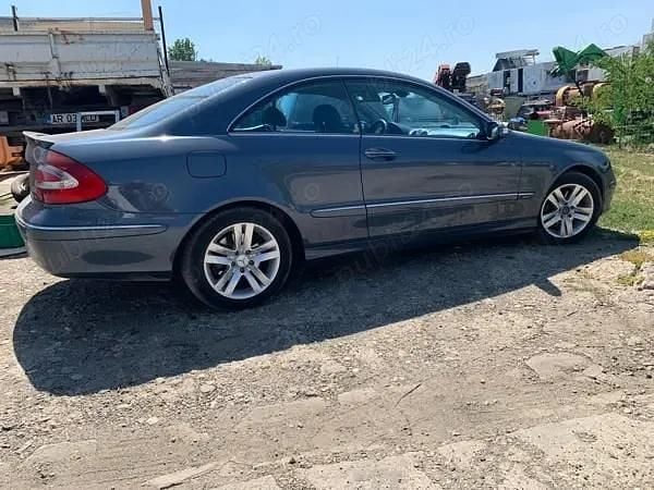 Second-hand Mercedes CLK270 170 CP (125 kW) 2003 Coupe