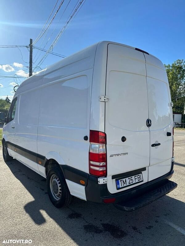 Alb Utilizat 2014 Mercedes Sprinter Van | 10.000 EUR (Super Preț) - Imagine 1/4