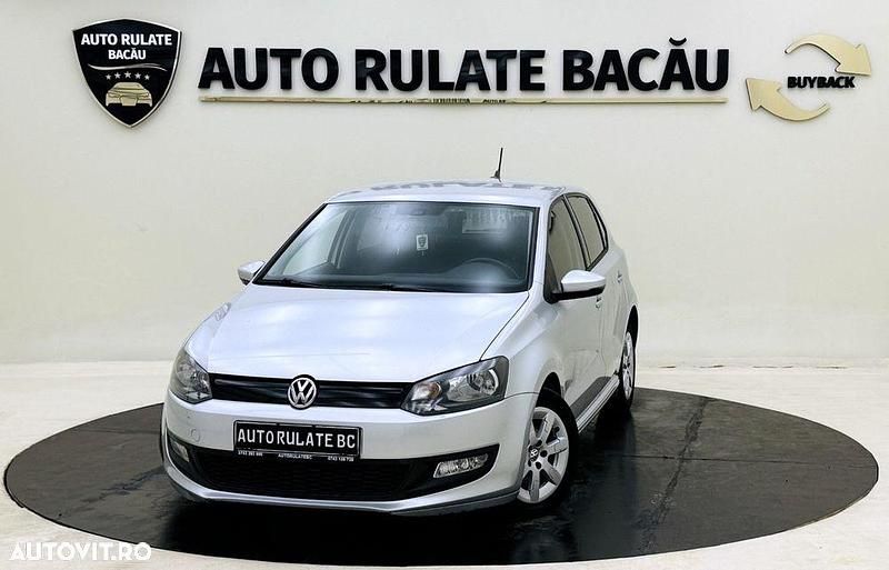 Culoareargint Utilizat 2011 VW Passat Hatchback | 5.500 EUR - Imagine 1/4