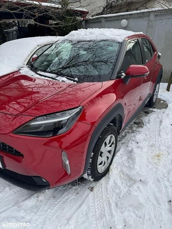 Culoarerosu Utilizat 2024 Toyota Yaris Hybrid | 18.900 EUR (Super Preț) - Imagine 1/4