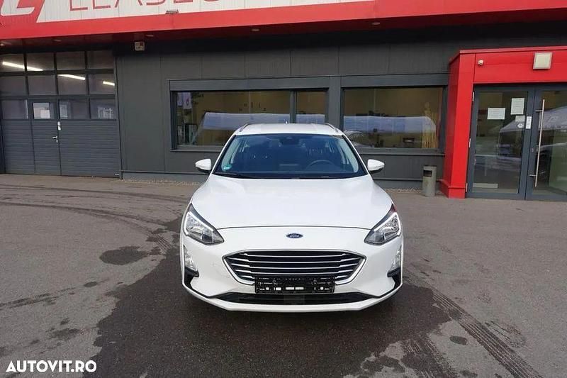 Culoarealb Utilizat 2020 Ford Focus Titanium Break | 10.200 EUR (Preț bun) - Imagine 1/4