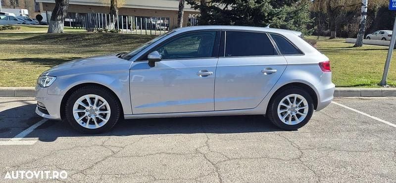 Second-hand Audi A3 Sport 110 CP (80 kW) 2016 Culoaregri Hatchback