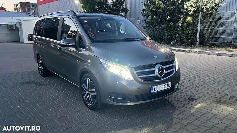 Culoarebej Utilizat 2015 Mercedes V250 Avantgarde Edition Monovolum | 25.000 EUR (Preț bun) - Imagine 1/4