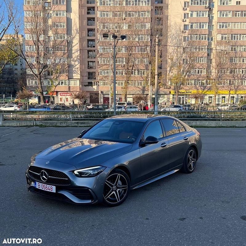 Second-hand Mercedes C220 AMG line 200 CP (147 kW) 2023 Culoareargint Berlinǎ