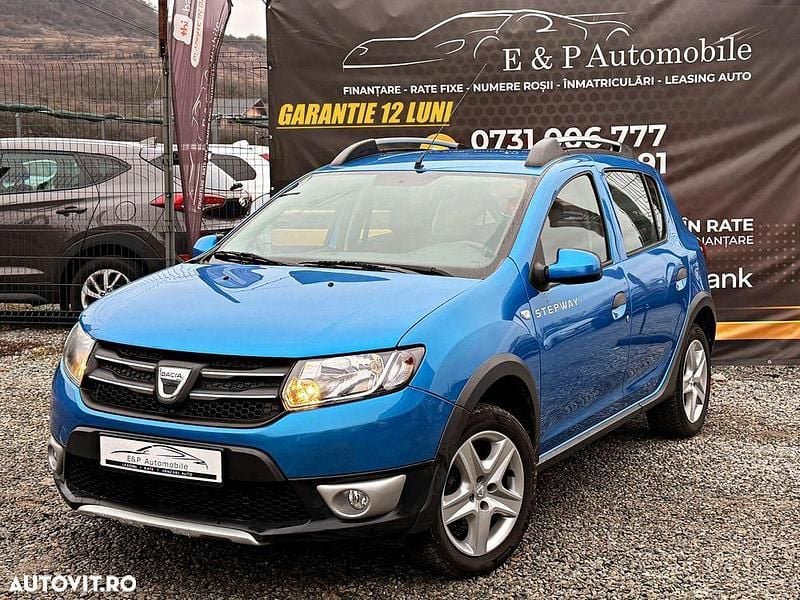 Second-hand Dacia Sandero Celebration 90 CP (66 kW) 2014 Culoarealbastru