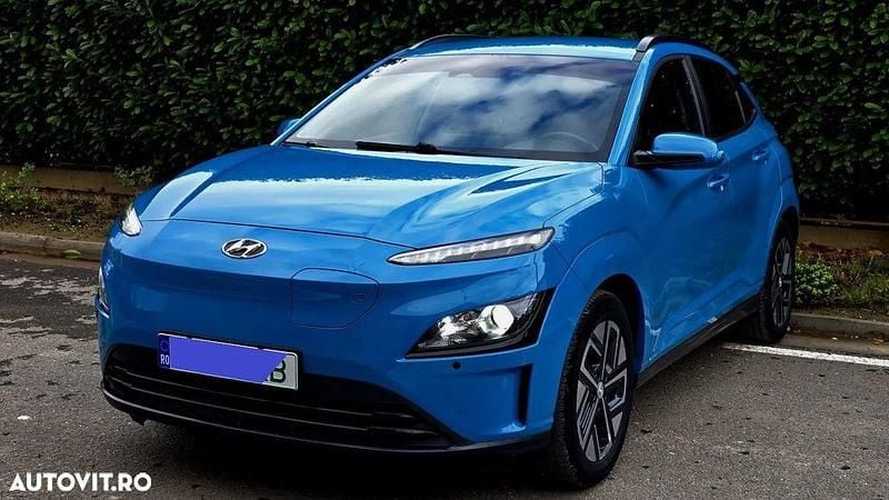 Culoarealbastru Utilizat 2022 Hyundai Kona SUV | 13.950 EUR (Preț bun) - Imagine 1/4