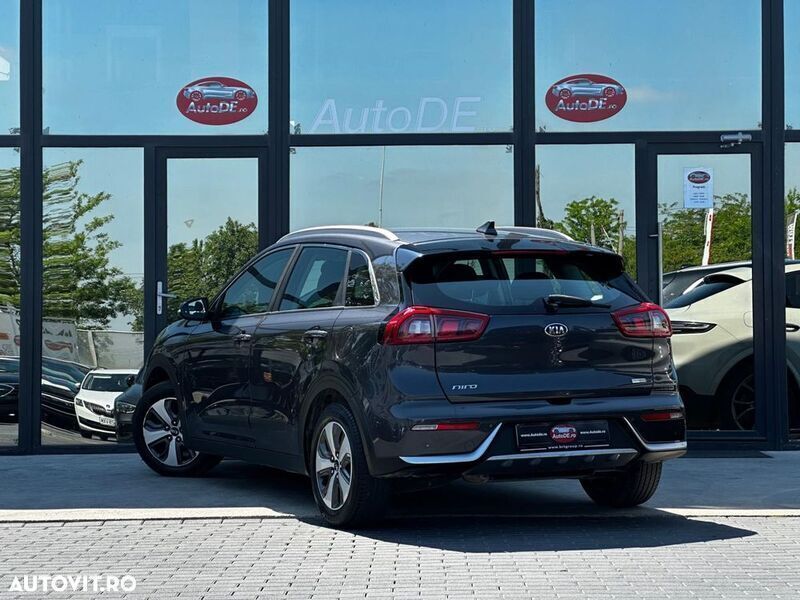 Second-hand Kia Niro 104 CP (76 kW) 2017 Gri SUV