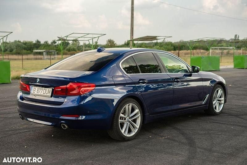 Albastru Utilizat 2017 BMW 520 Hatchback | 17.900 EUR (Preț bun) - Imagine 1/4