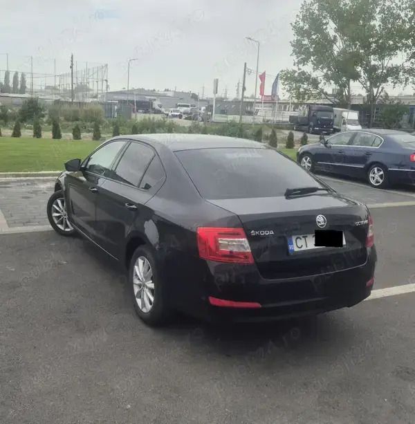 Negru Utilizat 2014 Skoda Octavia Berlinǎ | 8.500 EUR (Preț OK) - Imagine 1/4