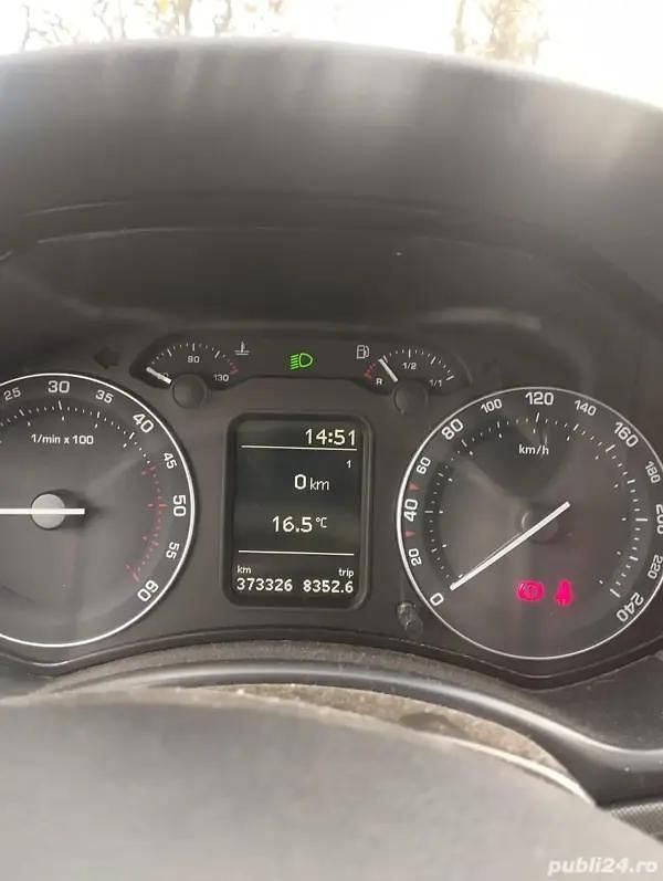 Utilizat 2008 Skoda Octavia Berlinǎ | 2.700 EUR (Preț OK) - Imagine 1/4