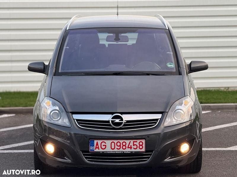 Culoaregri Utilizat 2010 Opel Zafira Monovolum | 3.600 EUR (Preț OK) - Imagine 1/4