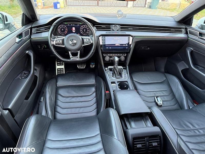 Second-hand VW Arteon R-line 190 CP (139 kW) 2018 Culoarealb Berlinǎ