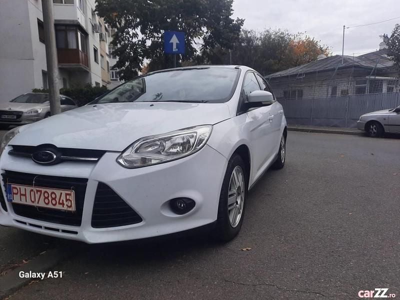 Second-hand Ford Focus 101 CP (74 kW) 2012 Alb Berlinǎ