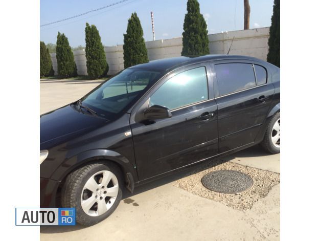 Negru Utilizat 2008 Opel Astra Berlinǎ | 4.800 EUR - Imagine 1/2