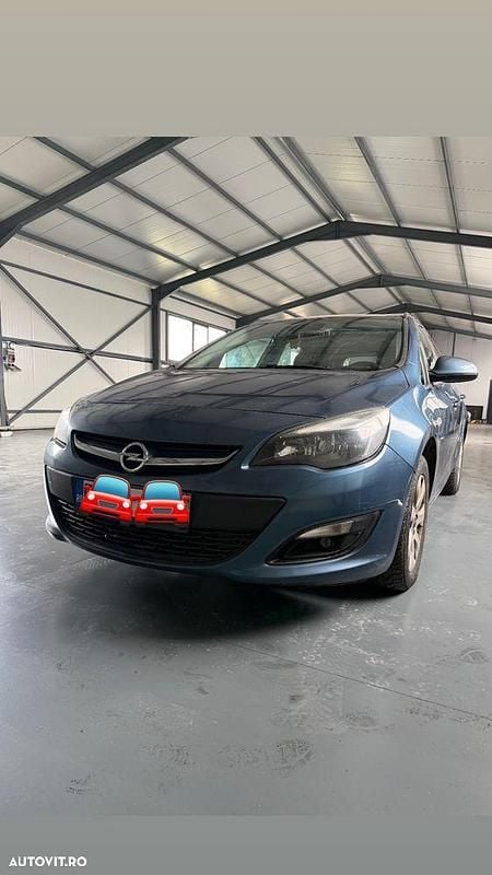 Second-hand Opel Astra 110 CP (80 kW) 2015 Culoarealbastru Break