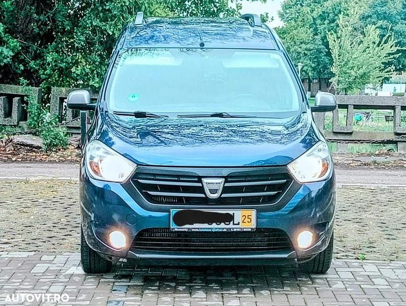 Culoarealbastru Utilizat 2016 Dacia Dokker Celebration Van | 6.950 EUR (Super Preț) - Imagine 1/4