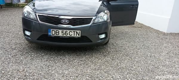 Second-hand Kia Ceed 115 CP (84 kW) 2010 Gri Hatchback