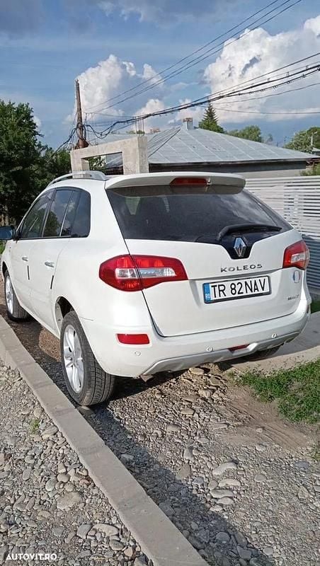Alb Utilizat 2011 Renault Koleos SUV | 4.800 EUR (Super Preț) - Imagine 1/4