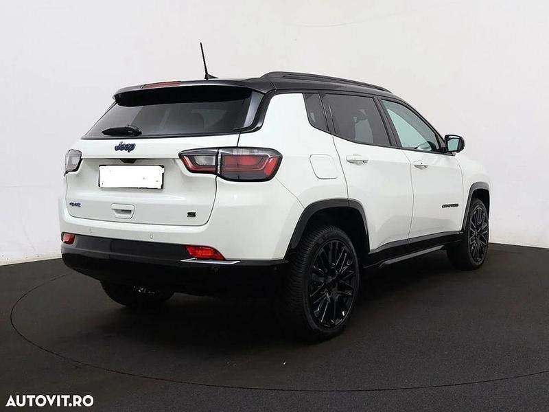 Second-hand Jeep Compass 190 CP (139 kW) 2023 Alb SUV