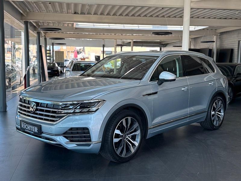 Utilizat 2023 VW Touareg Elegance SUV | 61.018 EUR - Imagine 1/1