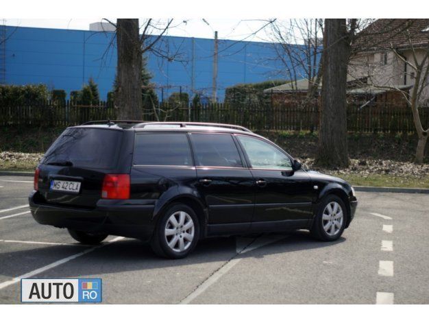 Negru Utilizat 2000 VW Passat Break | 1.599 EUR (Preț OK) - Imagine 1/4