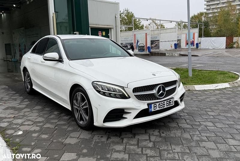 Culoarealb Utilizat 2019 Mercedes C220 AMG line Berlinǎ | 20.490 EUR (Super Preț) - Imagine 1/4