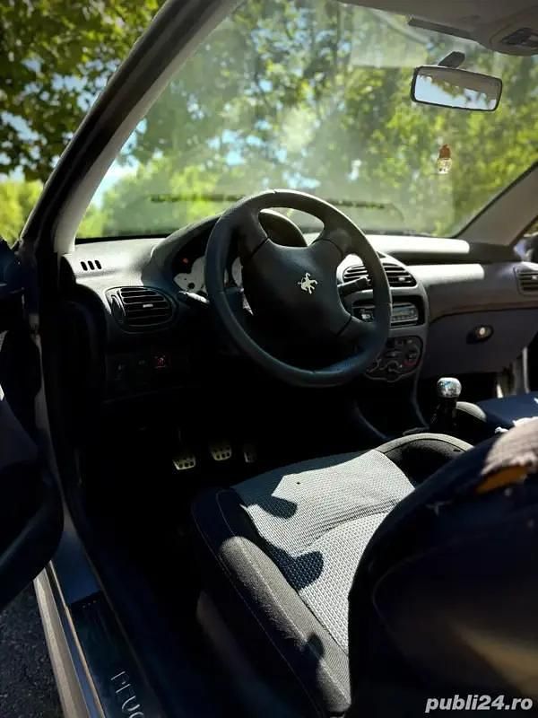 Utilizat 2001 Peugeot 206 | 1.200 EUR - Imagine 1/4