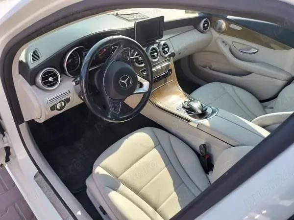 Second-hand Mercedes C220 AMG line 170 CP (125 kW) 2017 Alb Berlinǎ