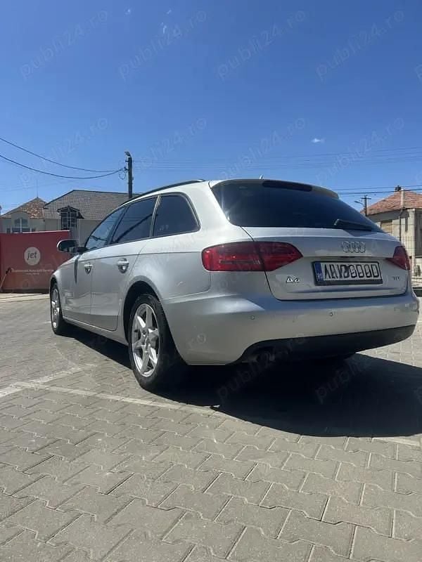 Gri Utilizat 2011 Audi A4 Break | 7.200 EUR (Preț OK) - Imagine 1/4