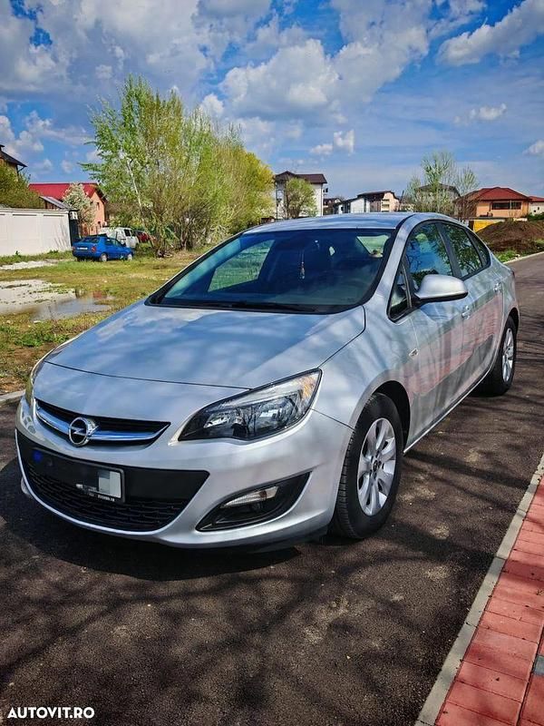 Culoareargint Utilizat 2018 Opel Astra Enjoy Berlinǎ | 7.699 EUR (Preț OK) - Imagine 1/4