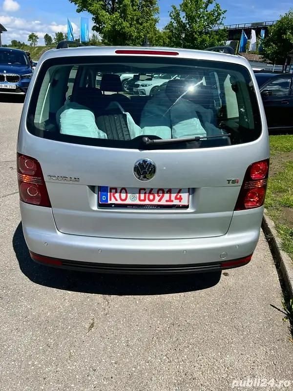 Second-hand VW Touran 136 CP (100 kW) 2008 Gri Monovolum