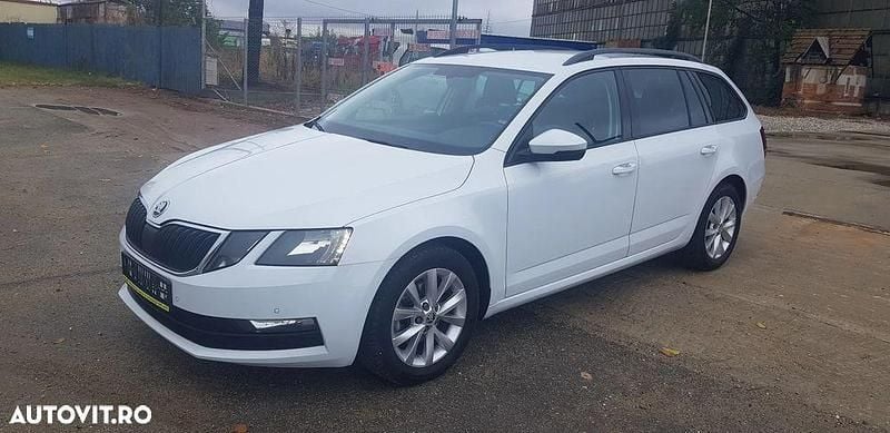 Culoarealb Utilizat 2020 Skoda Octavia Berlinǎ | 8.700 EUR (Preț bun) - Imagine 1/4